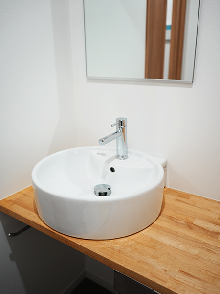 1LDKマンションリノベーション｜トイレ手洗い器